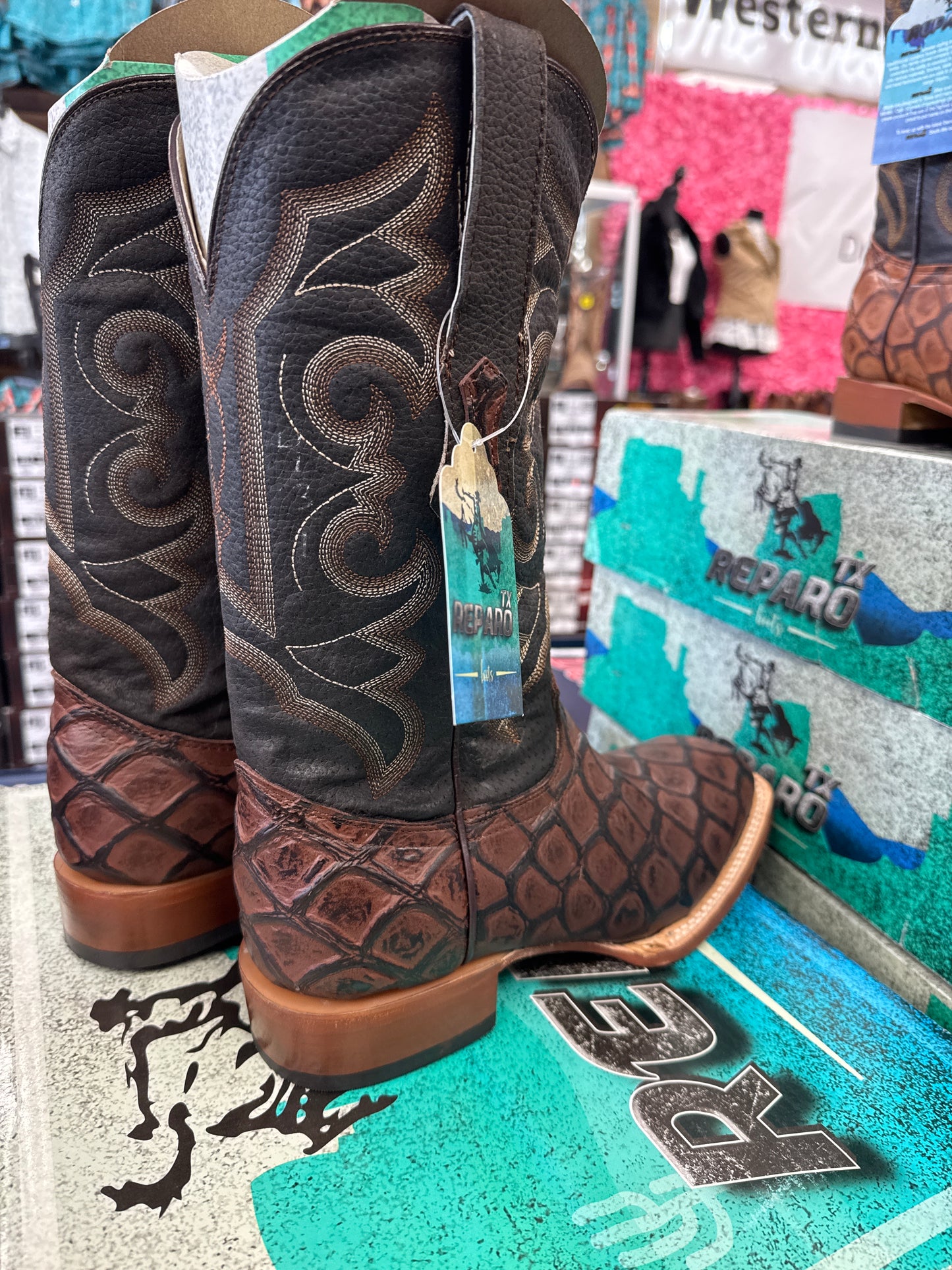 Reparo TX brown monster fish print Men’s boots