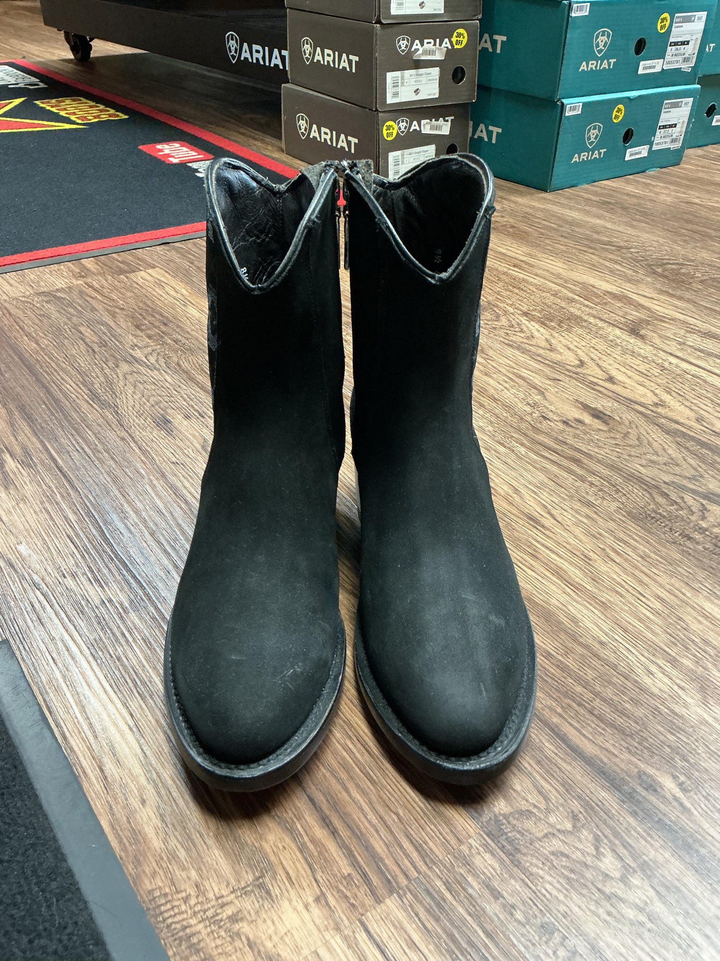 Lady Canelo Womens short boots