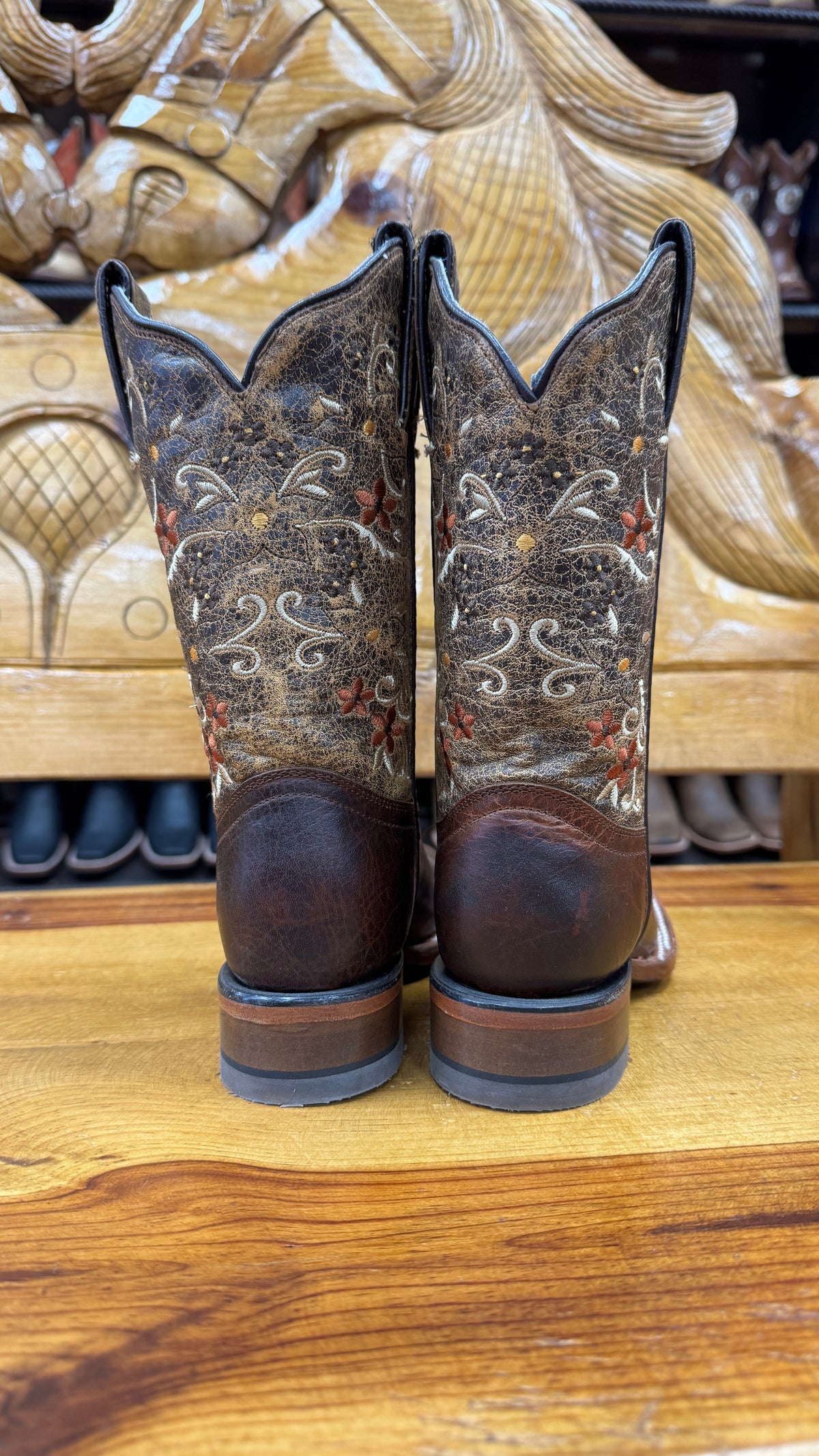 Mc Allen women’s brown cowgirl boots