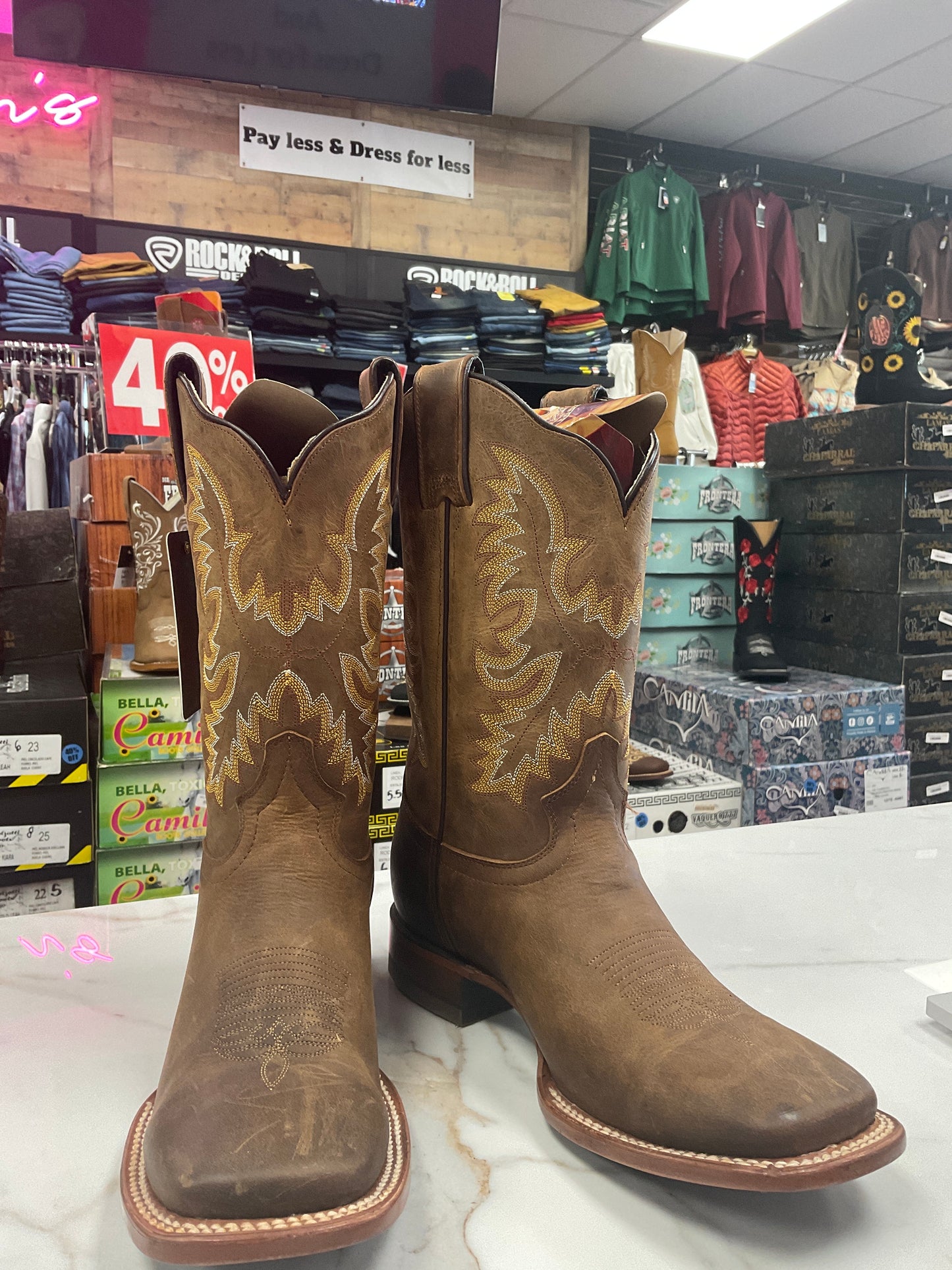 McAllen Wmns brown square toe boot