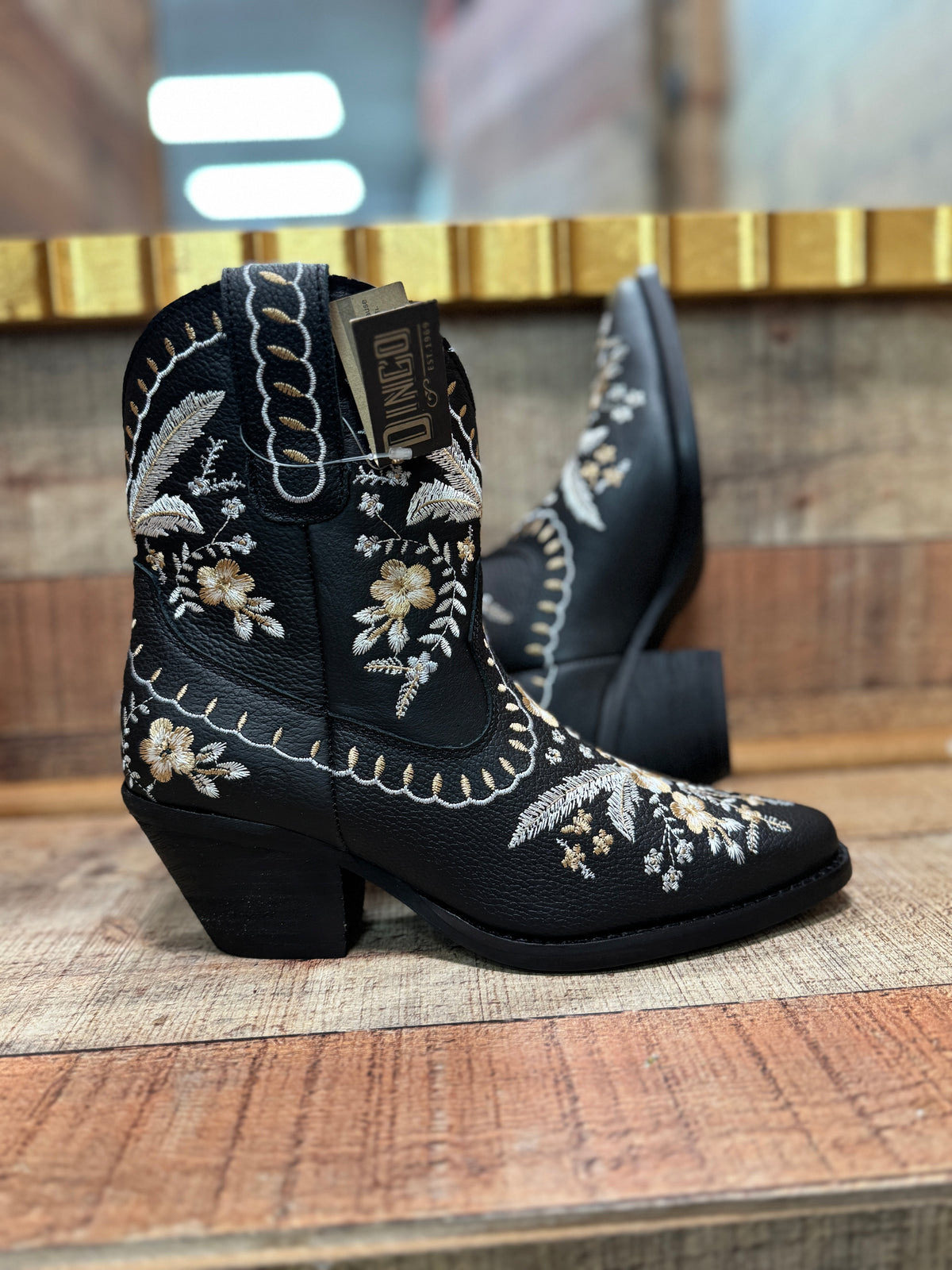 DINGO WOMEN'S PRIMROSE EMBROIDERED FLORAL WESTERN BOOTIES