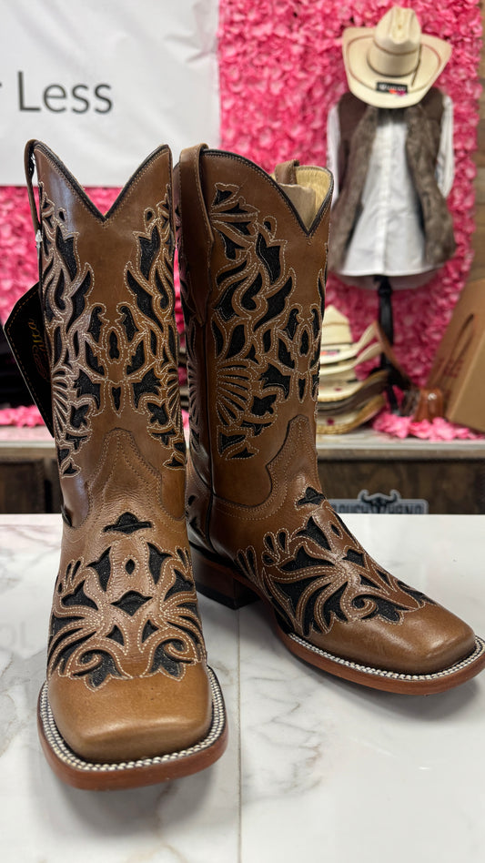 Cruzalta women’s boots brown leather