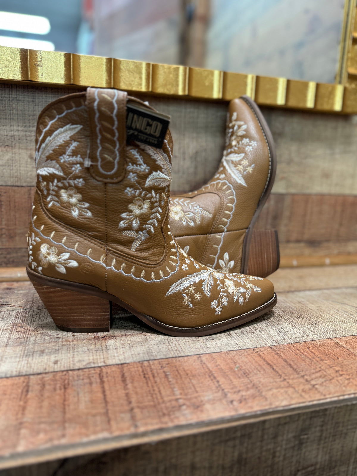 DINGO WOMEN'S PRIMROSE EMBROIDERED FLORAL WESTERN BOOTIES