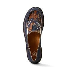 women’s navy blue saddle up print cruiser